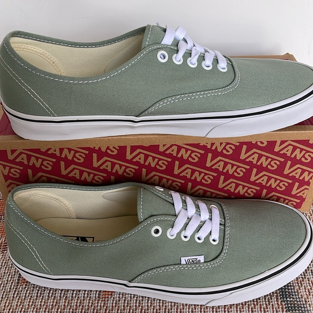 Vans Men’s Authentic Color Theory Iceberg Green 
VN000BW5CJL
Sneakers - Picture 2 of 16